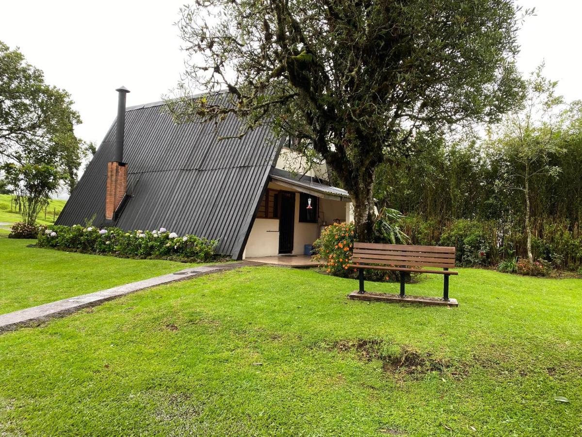 Villa Calas Vara Blanca  Buitenkant foto
